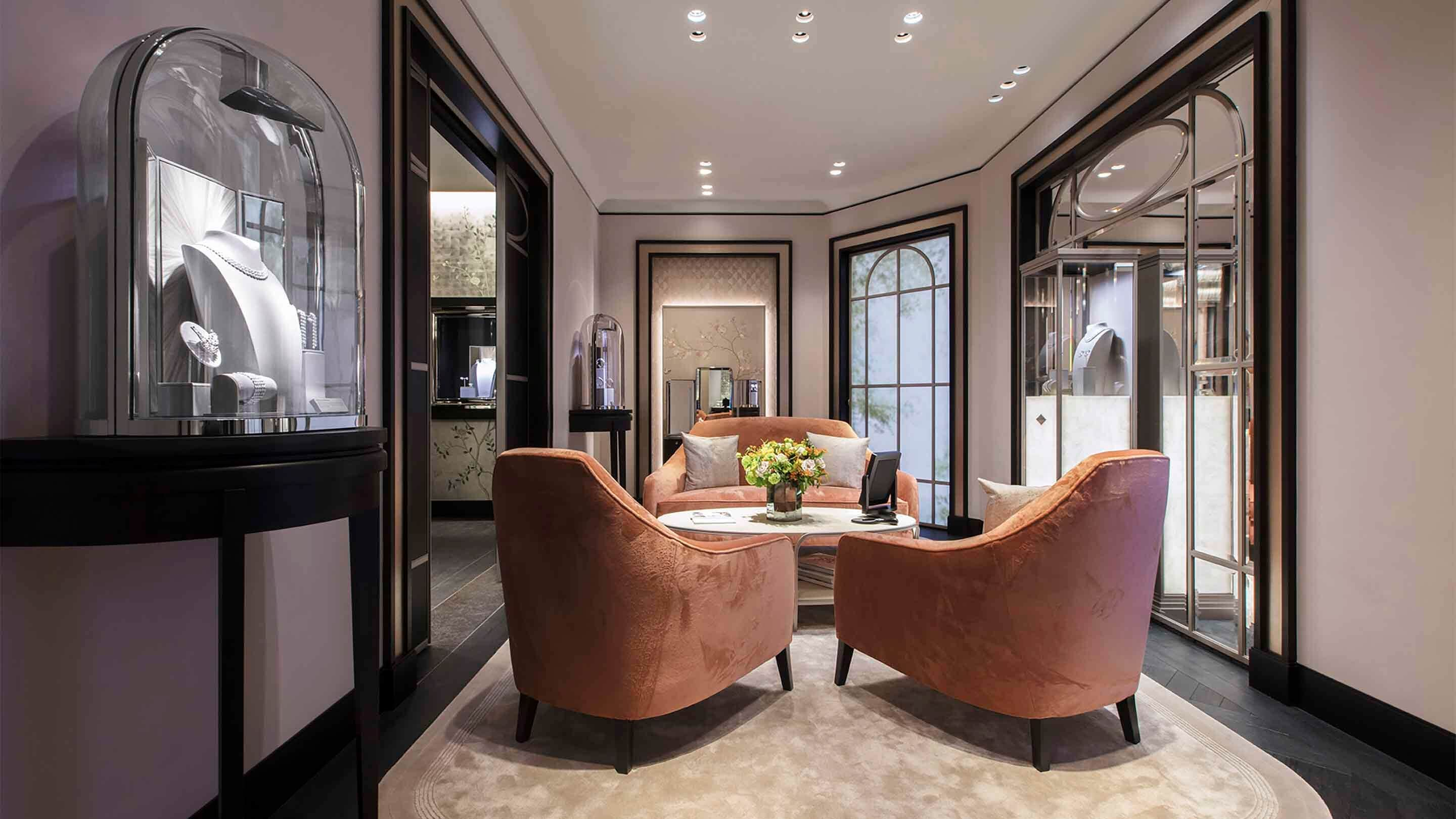 London Harrods boutique present the salon view, Van Cleef And Arpels