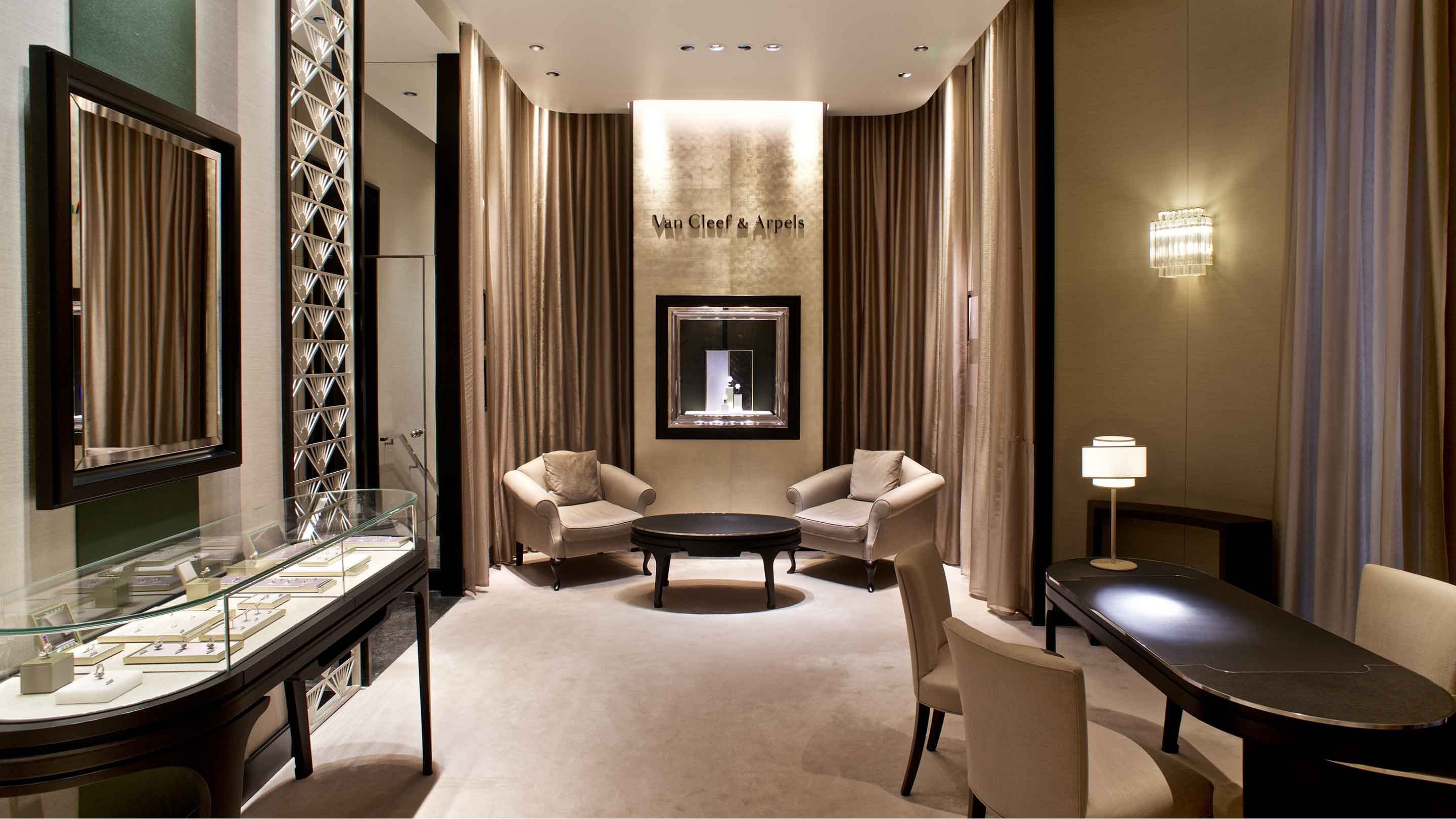 Cannes La croisette boutique present the salon view, Van Cleef and Arpels