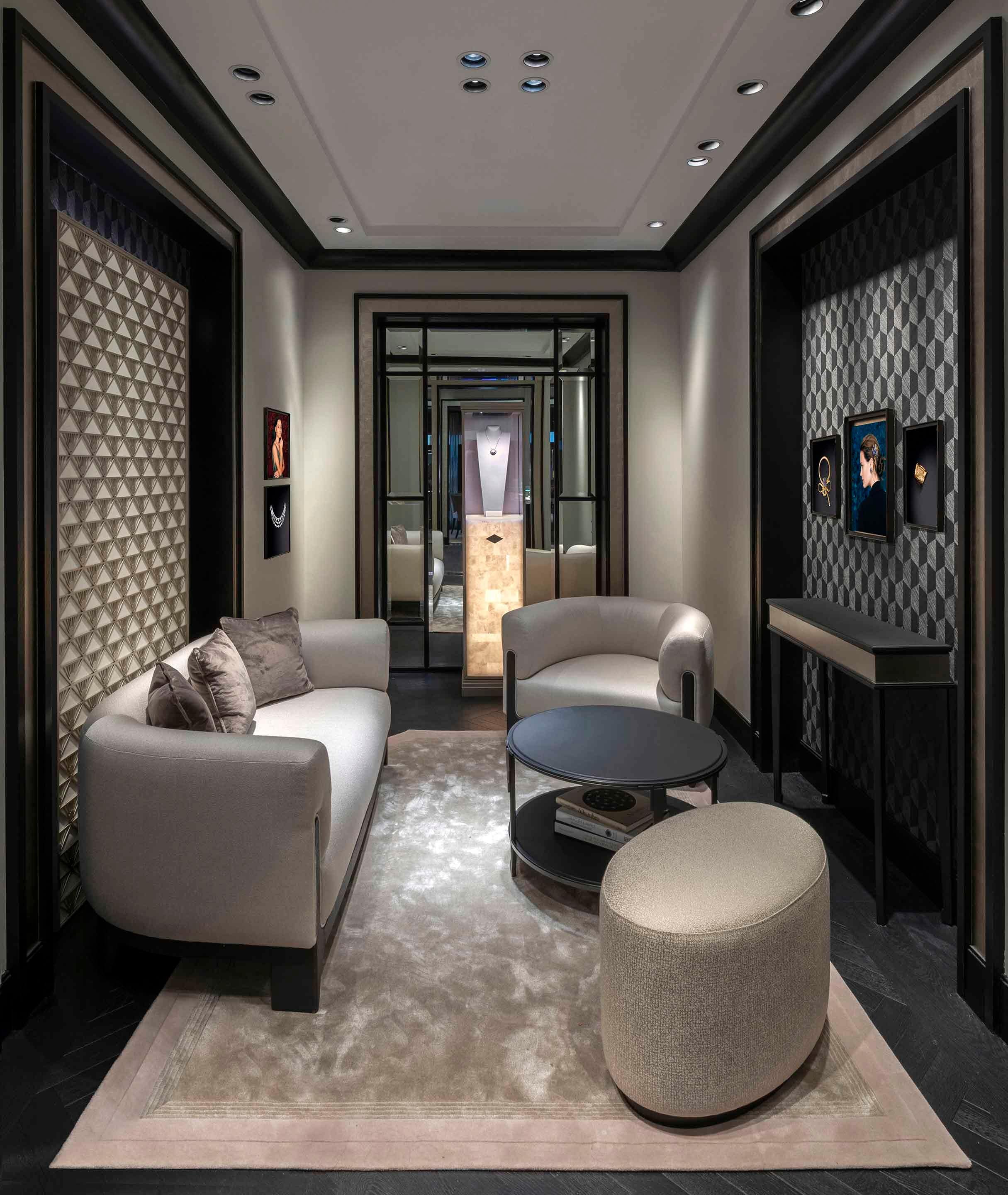 Auckland, Queen street present the interior salon view, Van Cleef and Arpels.