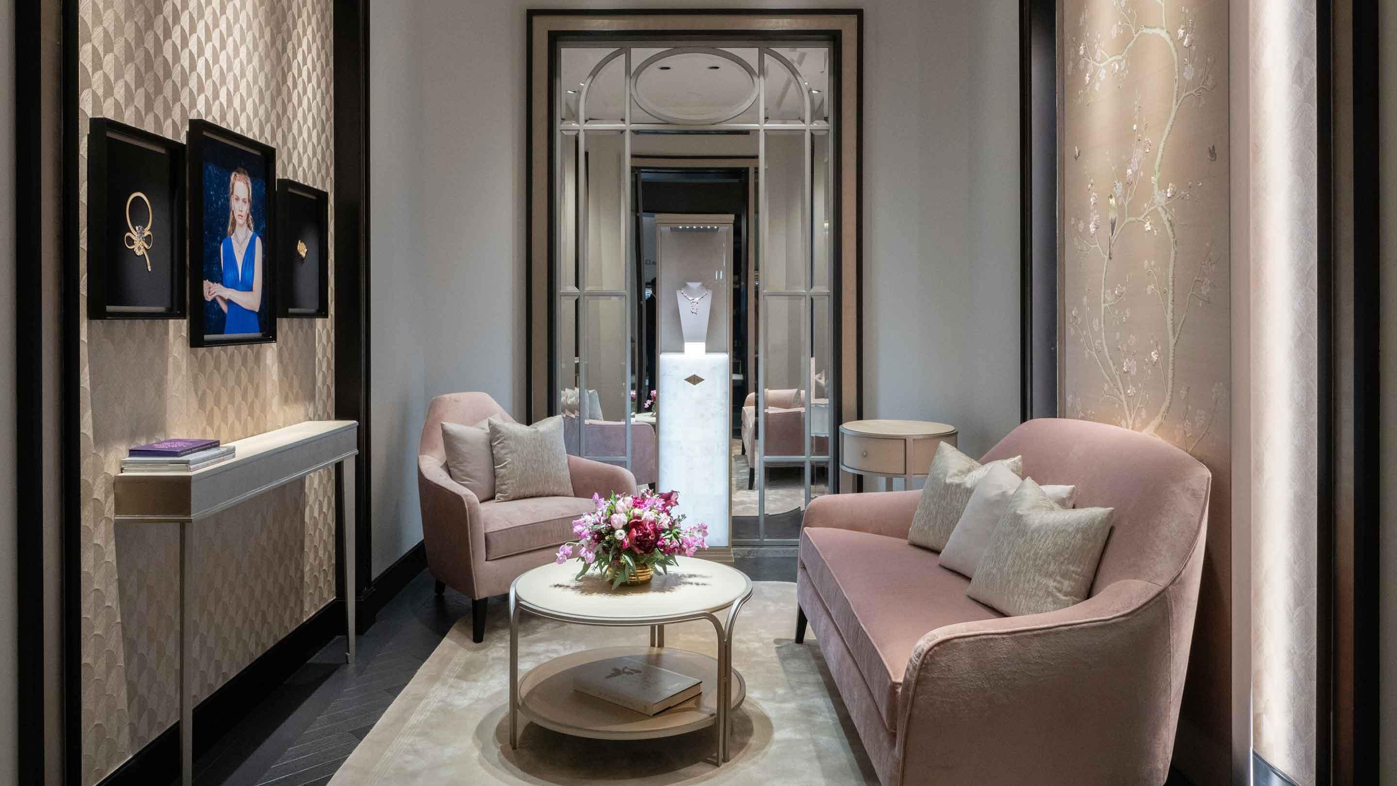 Las vegas Bellagio boutique present the salon view, van cleef arpels