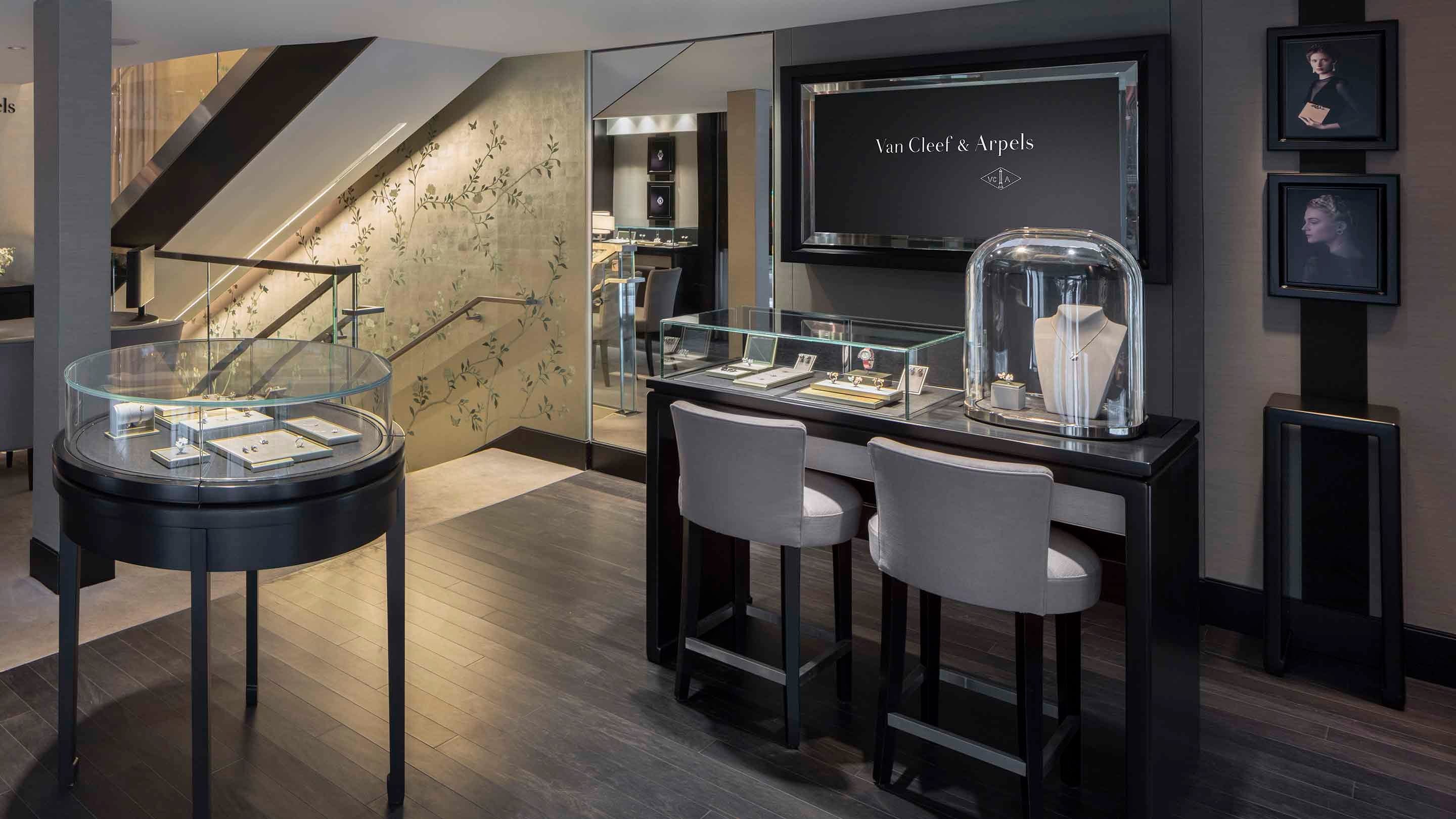 aspen east hyman avenue boutique present the main aera view, Van Cleef And Arpels