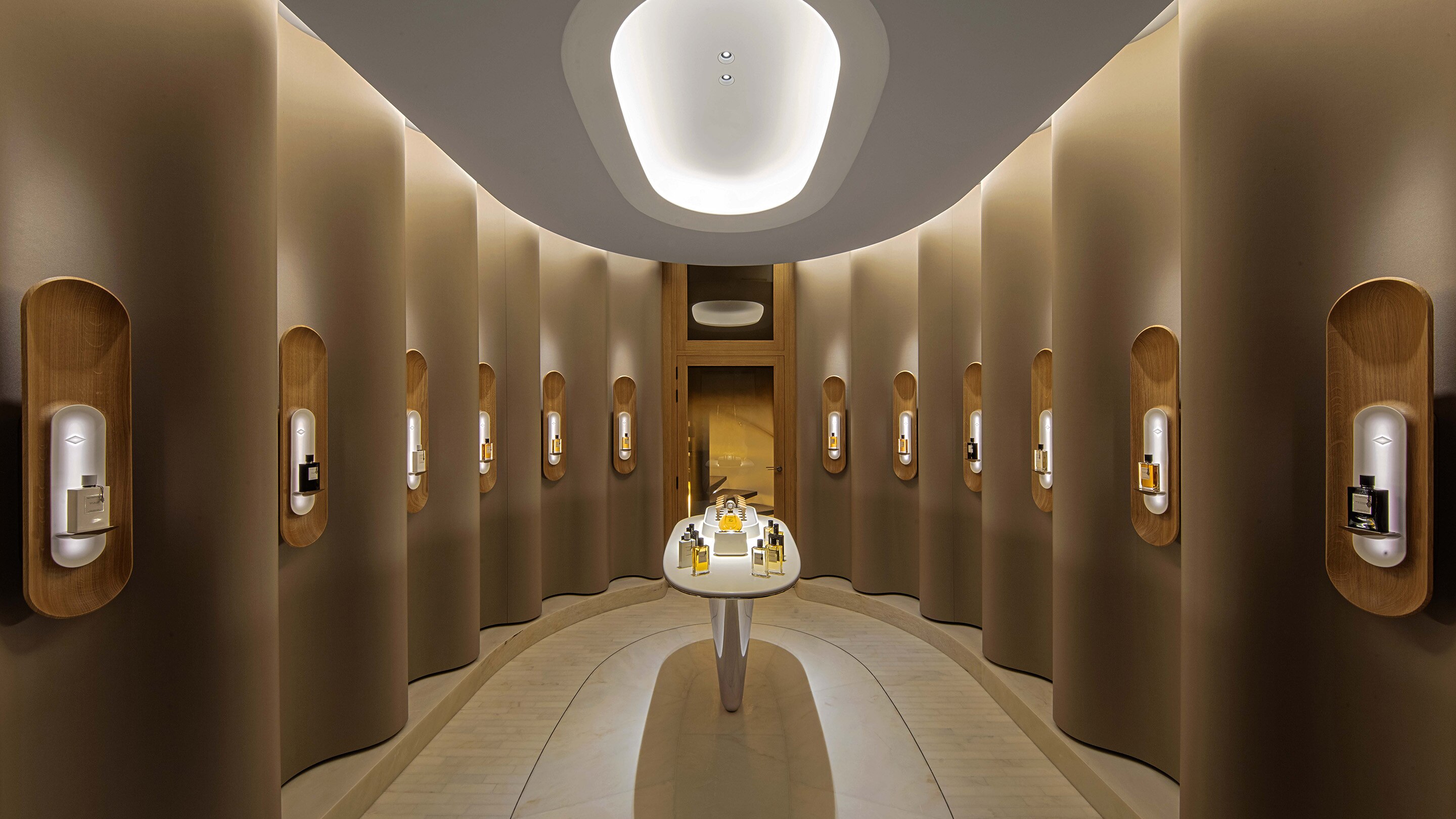 Vendome boutique present the salon des parfums view, Van cleef and arpels