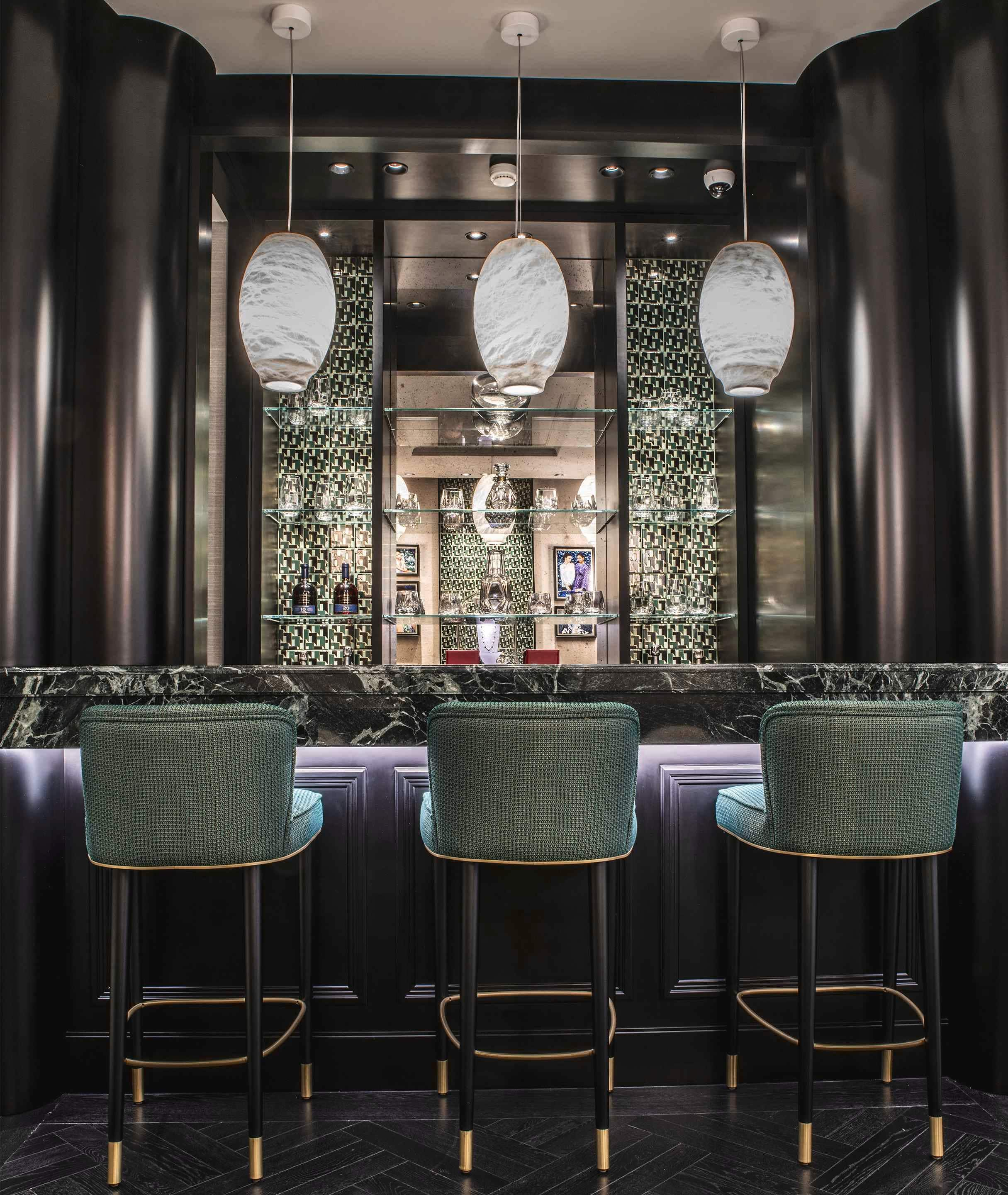 Lisbon boutique present the bar view, Van Cleef Arpels