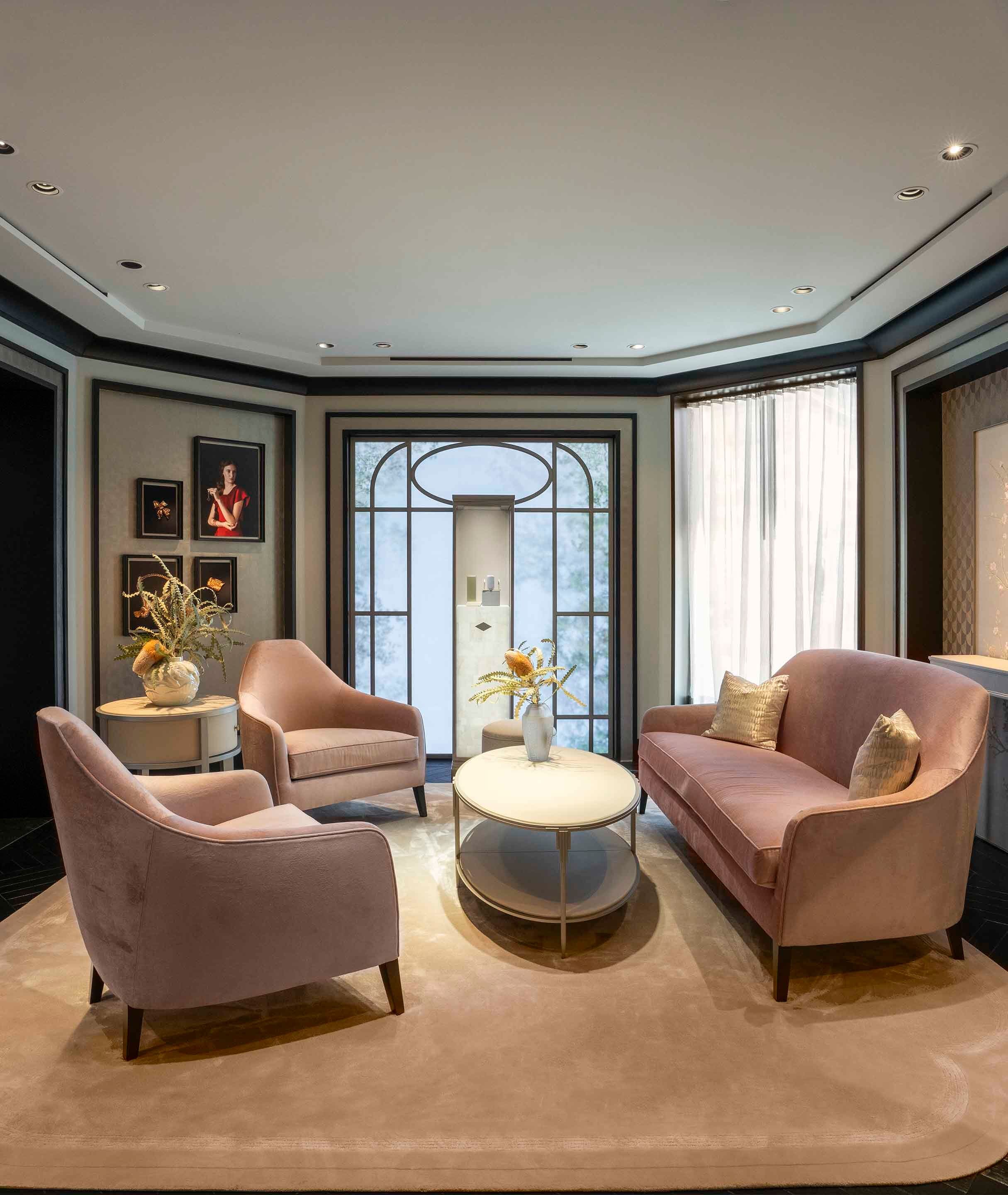 Beverly Hills rodeo drive boutique present the salon view, Van Cleef Arpels