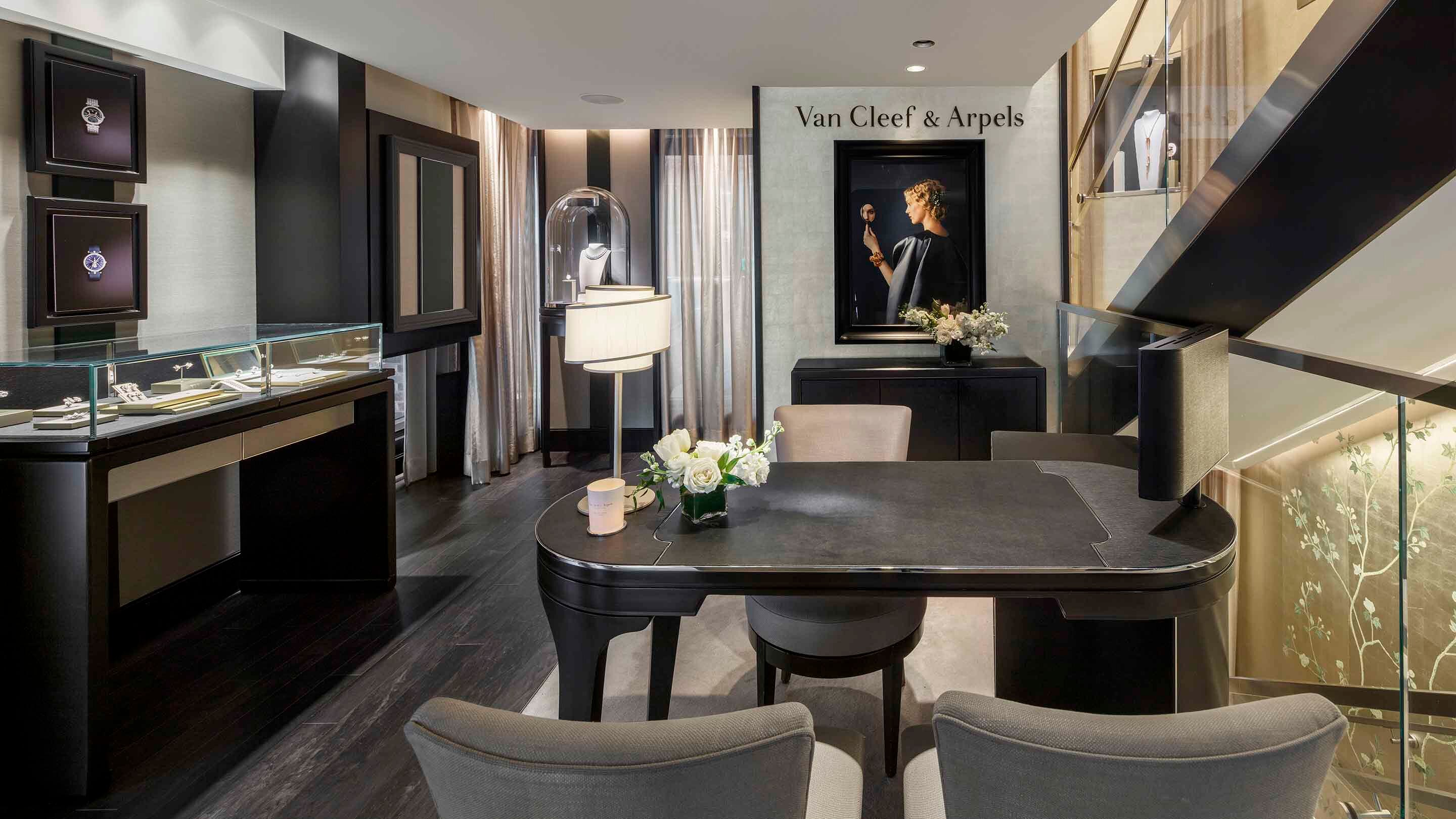 aspen east hyman avenue boutique present the main aera view, Van Cleef And Arpels