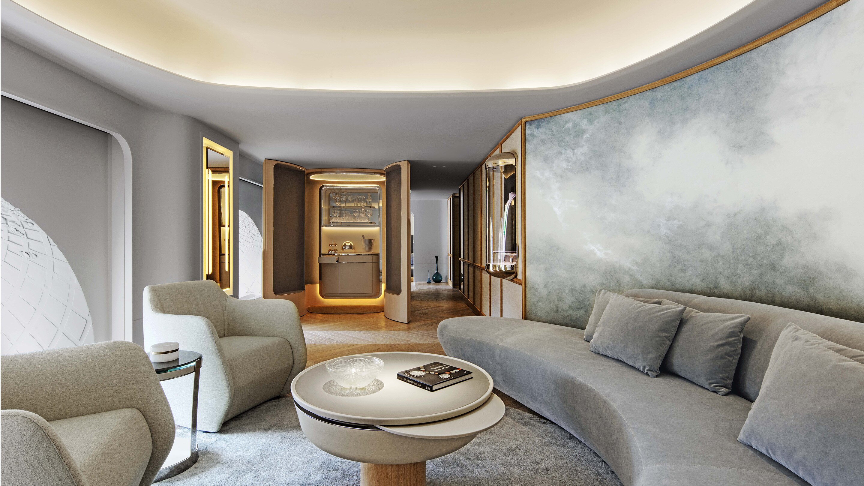 Vendome boutique present the salon vic view, Van cleef and arpels